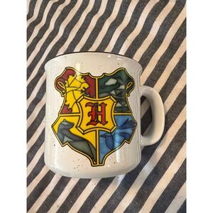 Harry Potter Hogwarts Crest 20oz Ceramic Campfire Mug Silver Buffalo Speckled